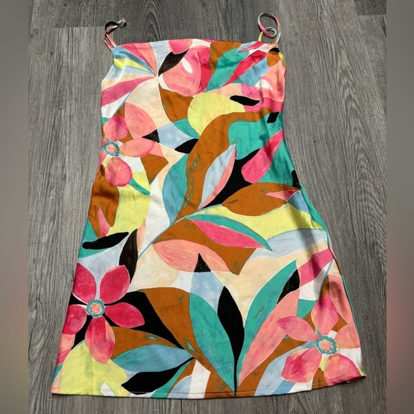 Forever 21 Dresses & Skirts - Forever 21 Geo Print Dress